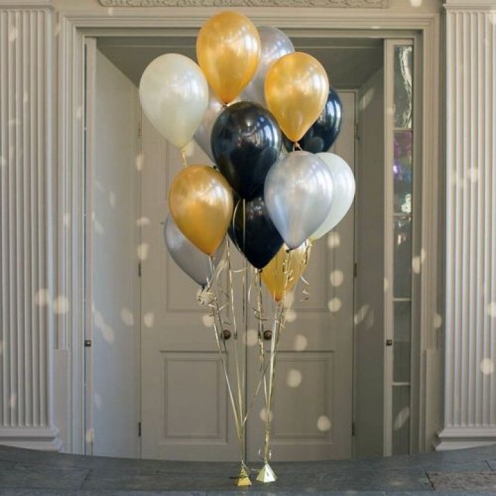 Фонтан шаров "Фаерворк" в Кургане