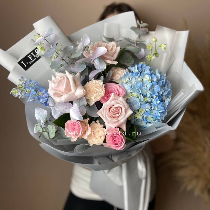 Букет с гортензией № 4 в Кургане