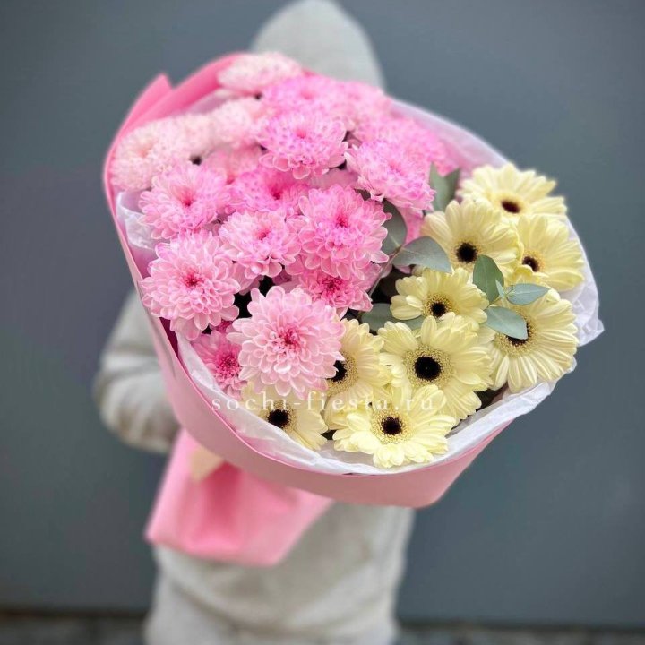 Дуо хризантем и гербер в Кургане