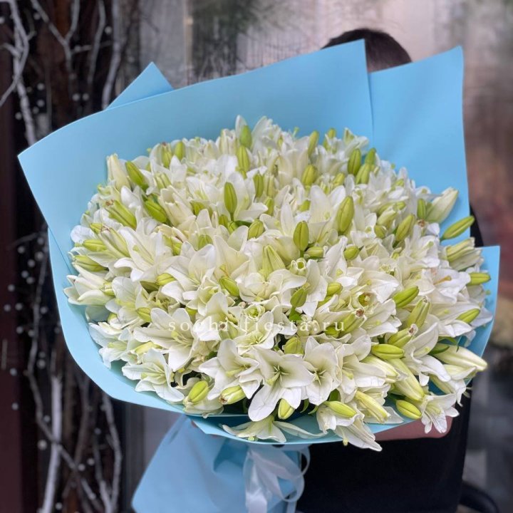 51 лилия в оформлении в Кургане