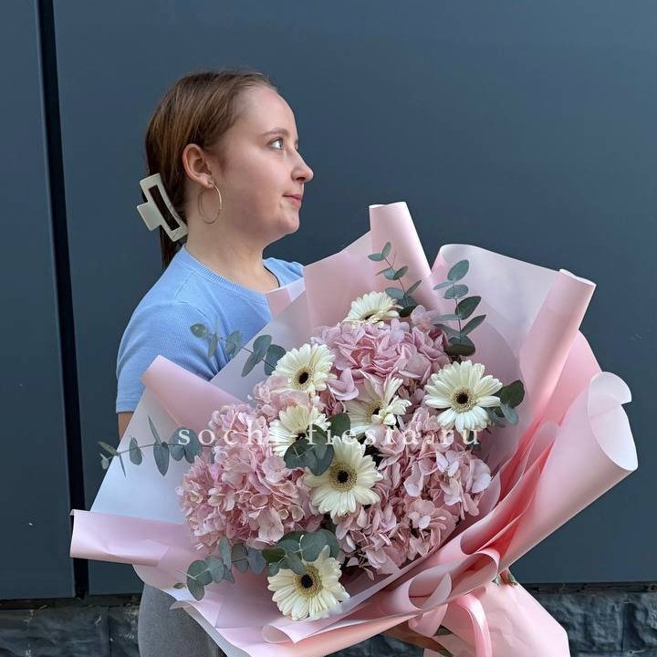 Букет "Знак любви" в Кургане