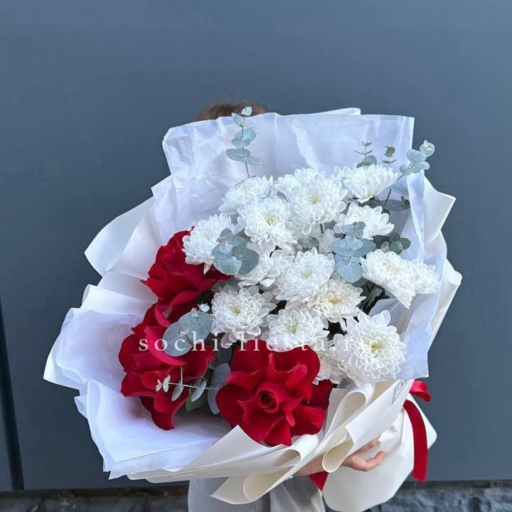 Дуо розы и хризантемы в Кургане