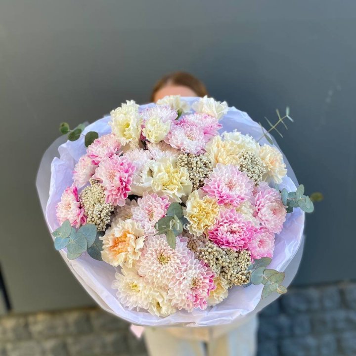 Букет из стойких цветов  в Кургане