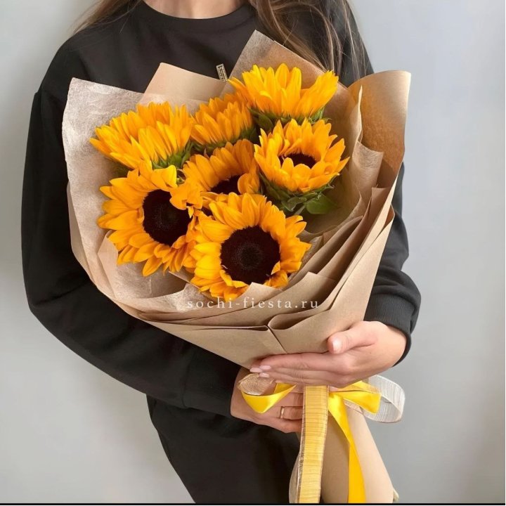 Букет из подсолнухов в Кургане