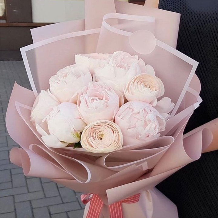 Пионы и ранункулюсы в Кургане