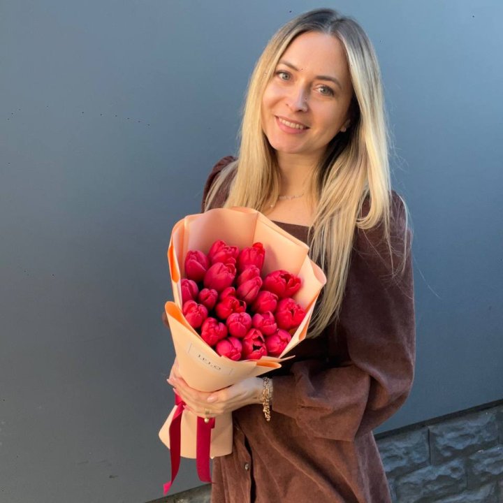  19 красных тюльпанов в Кургане