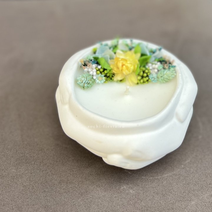 Свеча ароматическая в гипсе Руки в Кургане