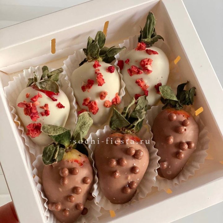 Клубника в шоколаде 6 ягод в Кургане