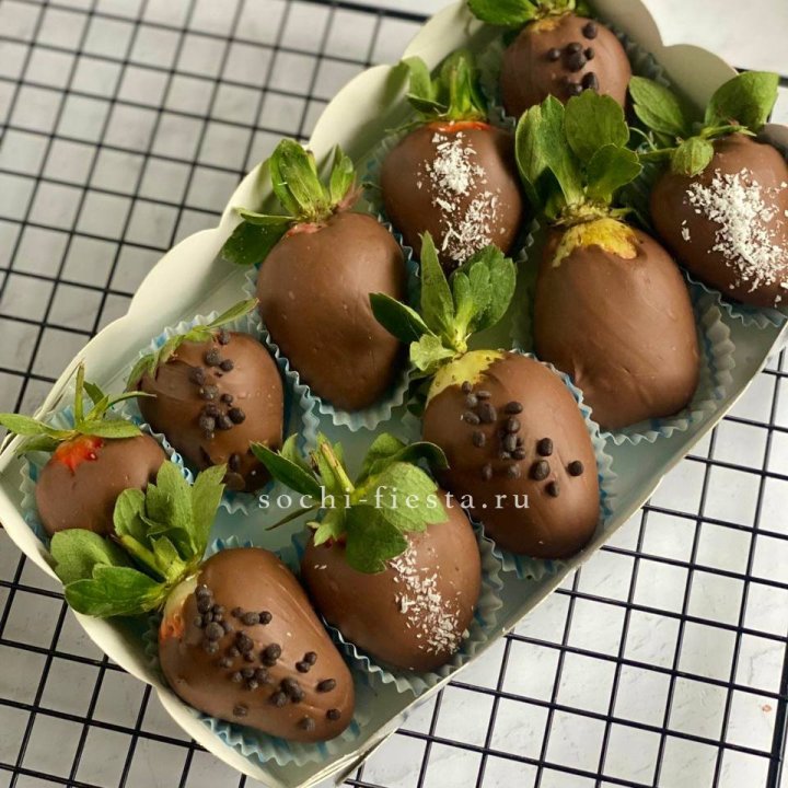 Клубника в шоколаде 10 ягод в Кургане