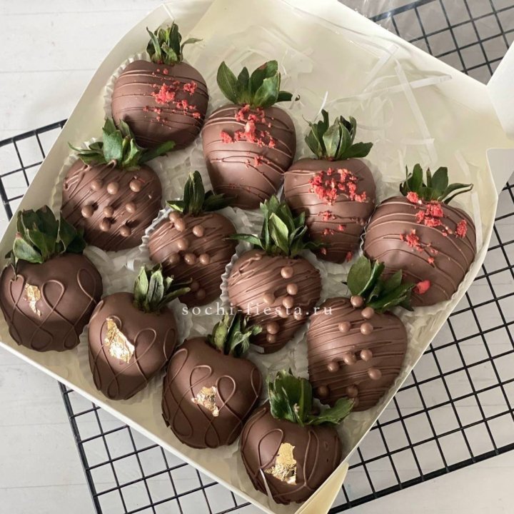 Клубника в шоколаде 12 ягод в Кургане