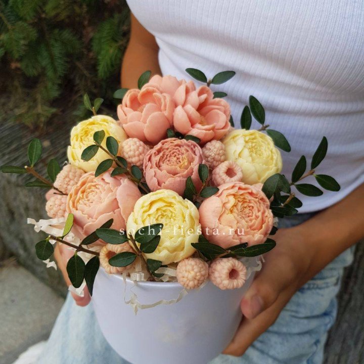 Шоколадный букет с ягодами в Кургане