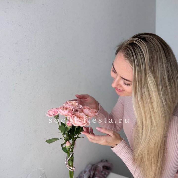 Цветочная подписка "Пакет маленький" в Кургане