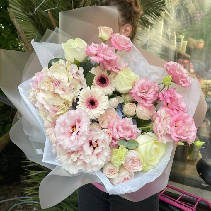 Дизайнерский букет "Лаундж пак" в Кургане