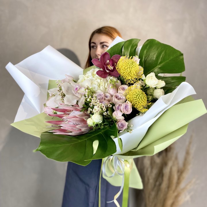 Дизайнерский букет экзотики в Кургане