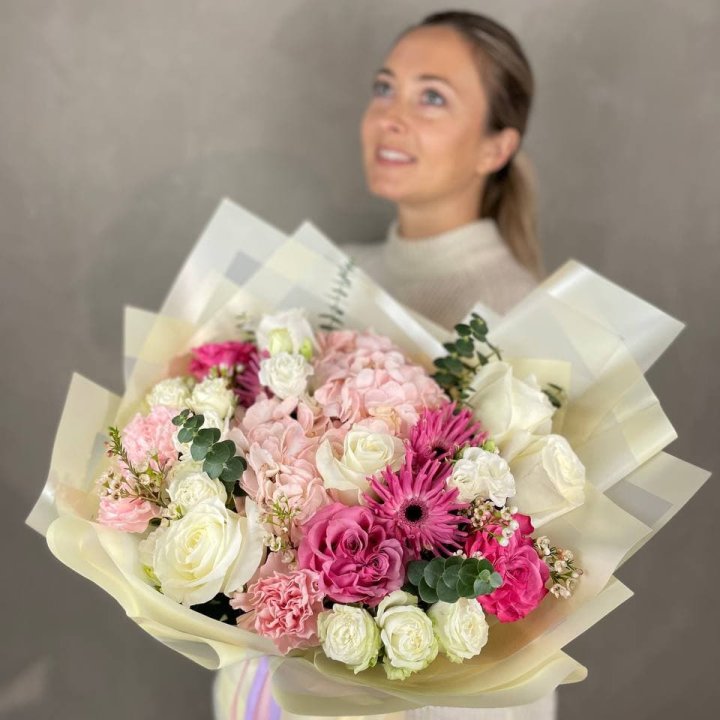 Дизайнерский букет "Мелоди" в Кургане