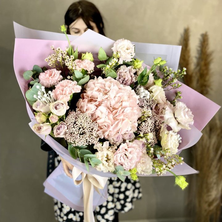 Дизайнерский букет "Трели кримс" в Кургане