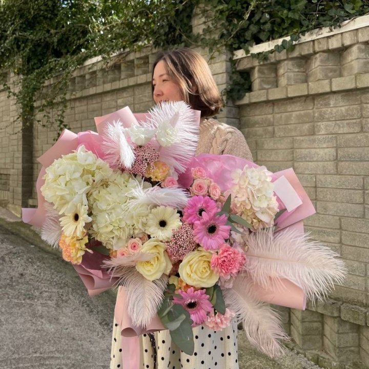 Дизайнерский букет "Валенсия" в Кургане