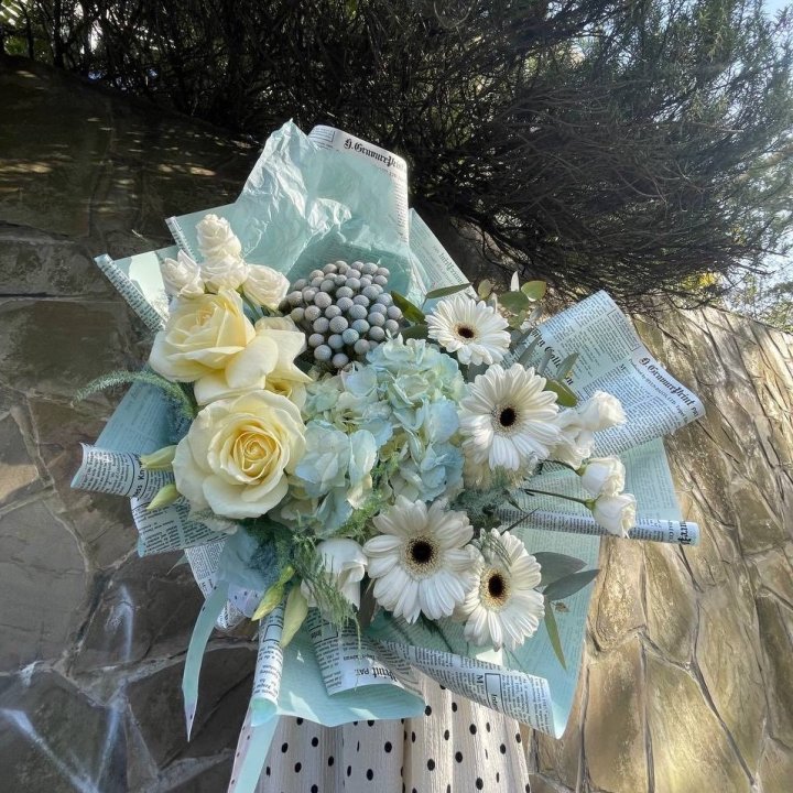 Дизайнерский букет "Линдж-блю" в Кургане