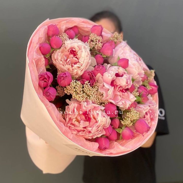  Букет с пионами "Преференс" в Кургане