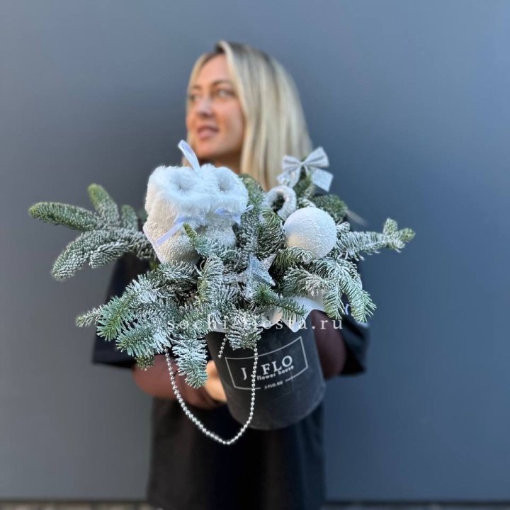 Новогодний бокс "Ботс вайт" в Кургане