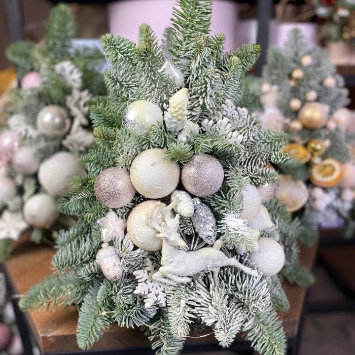 Ёлочка "Хепи крисмас" в Кургане