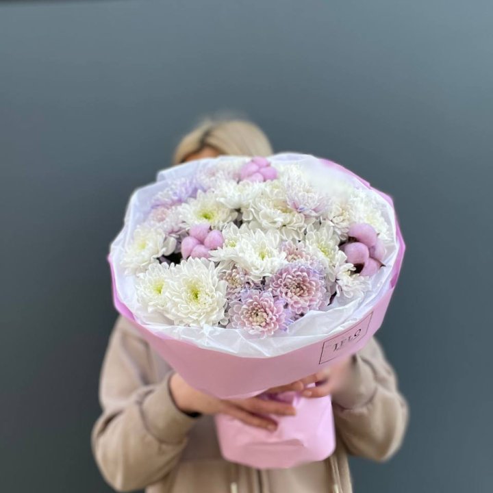 7 нежных хризантем в Кургане