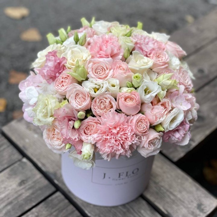 Цветочный бокс "Люксур" в Кургане