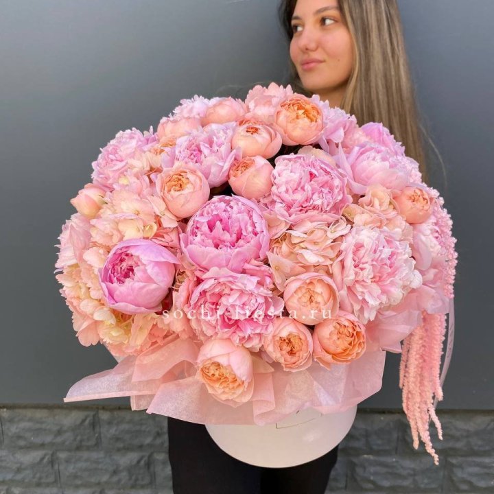 Коробка с пионами "Дабл фловер" в Кургане