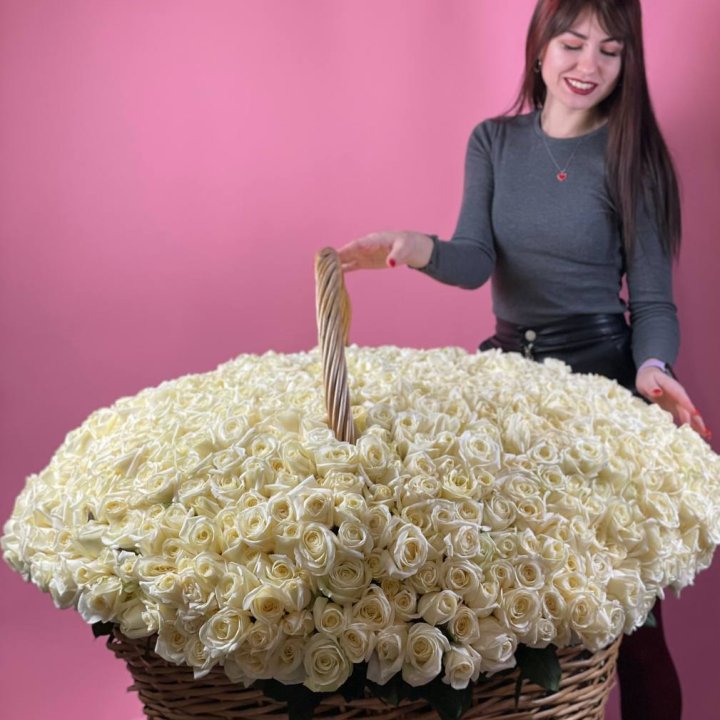 1001 белая роза в Кургане