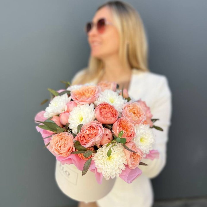 Нежная коробка с цветами в Кургане