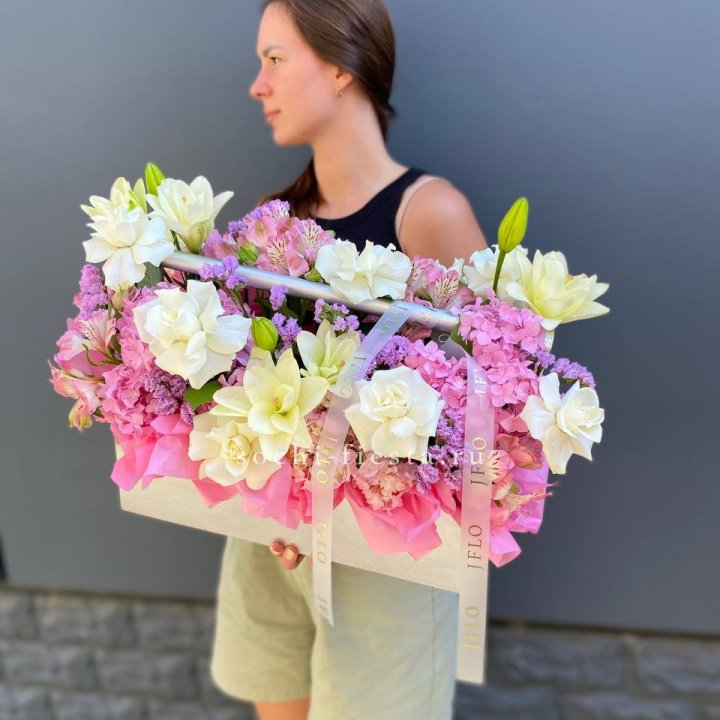 Большой бокс розовый в Кургане