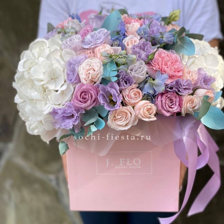 Цветочный бокс макси каб в Кургане