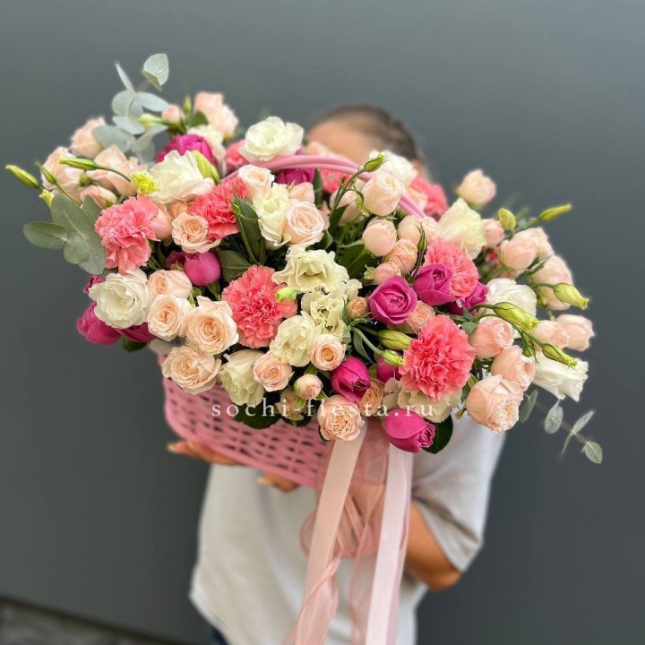 Цветочная корзина "Флоренция" в Кургане