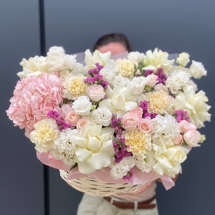 Корзина "Воздушная нежность" в Кургане