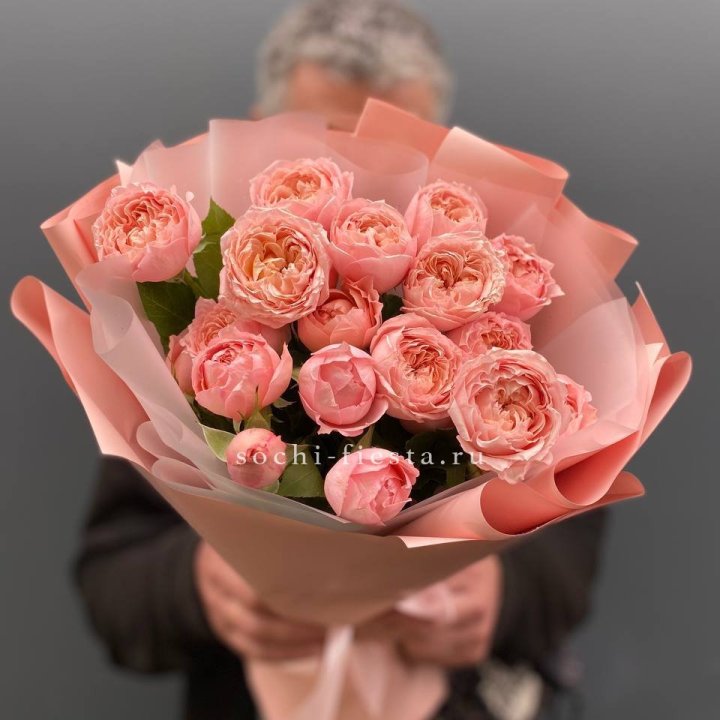 Букет комплимент из кустовых роз Джульетта в Кургане