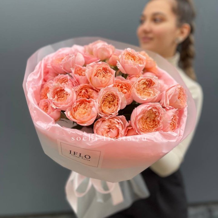 Букет из пионовидных роз Джульетта в Кургане