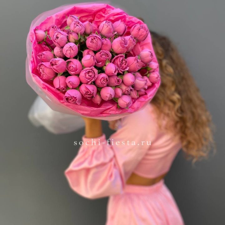 Букет из пионовидных роз  в Кургане