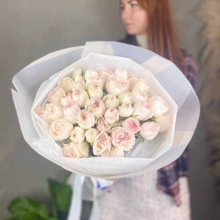 Букет кустовых роз в Кургане