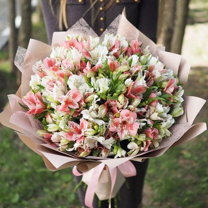 Букет альстромерий "ВАУ" в Кургане