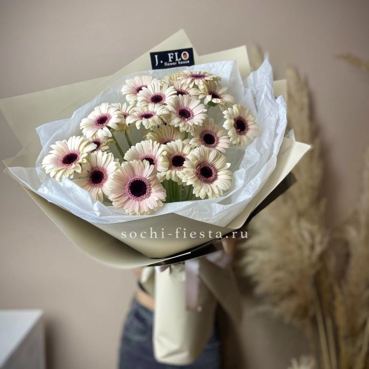 Букет голландских гербер "Свит" в Кургане