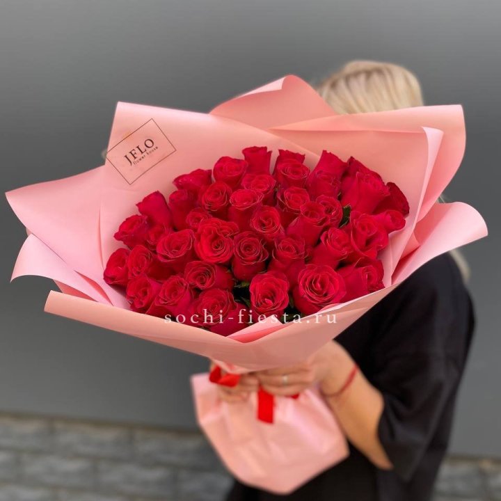 35 красных роз в Кургане