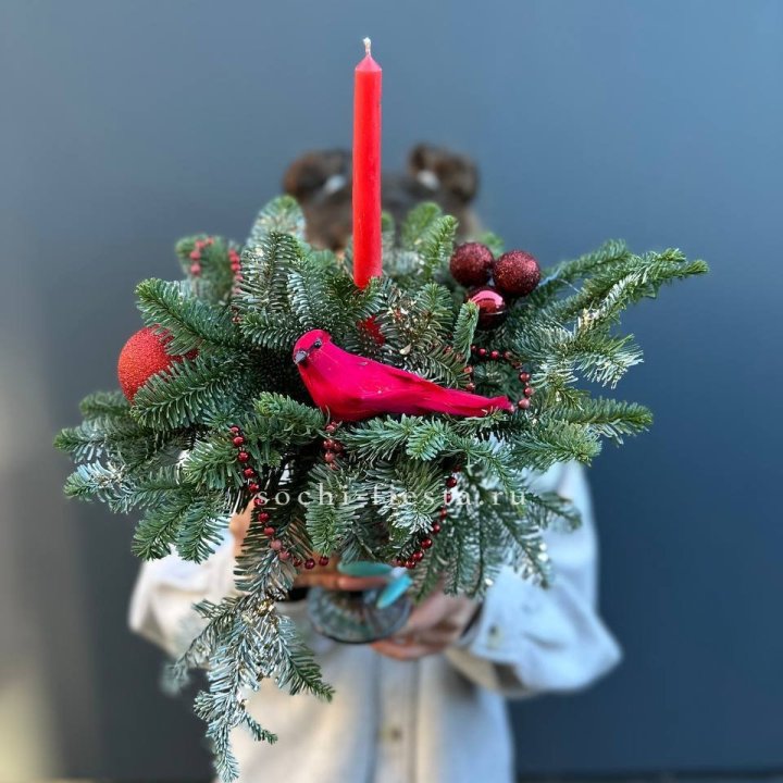 Новогодняя композиция в бокале в Кургане