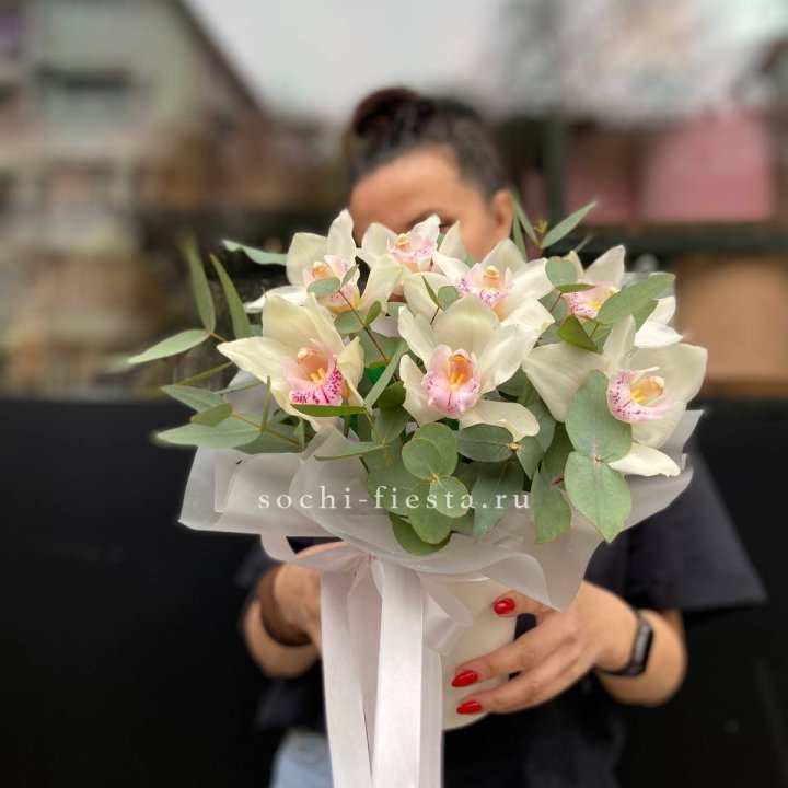 Бокс с орхидеями в Кургане