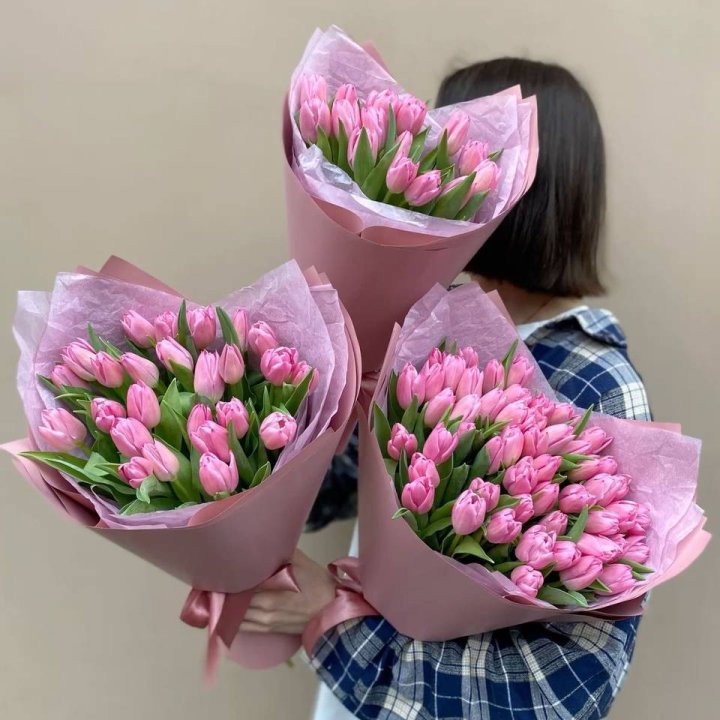 Букет розовых тюльпанов в Кургане