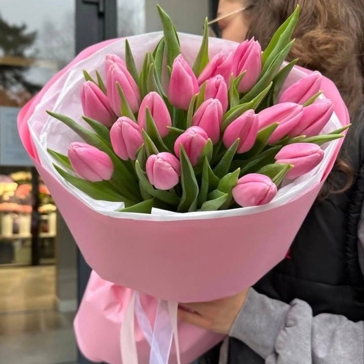  19 розовых тюльпанов в Кургане
