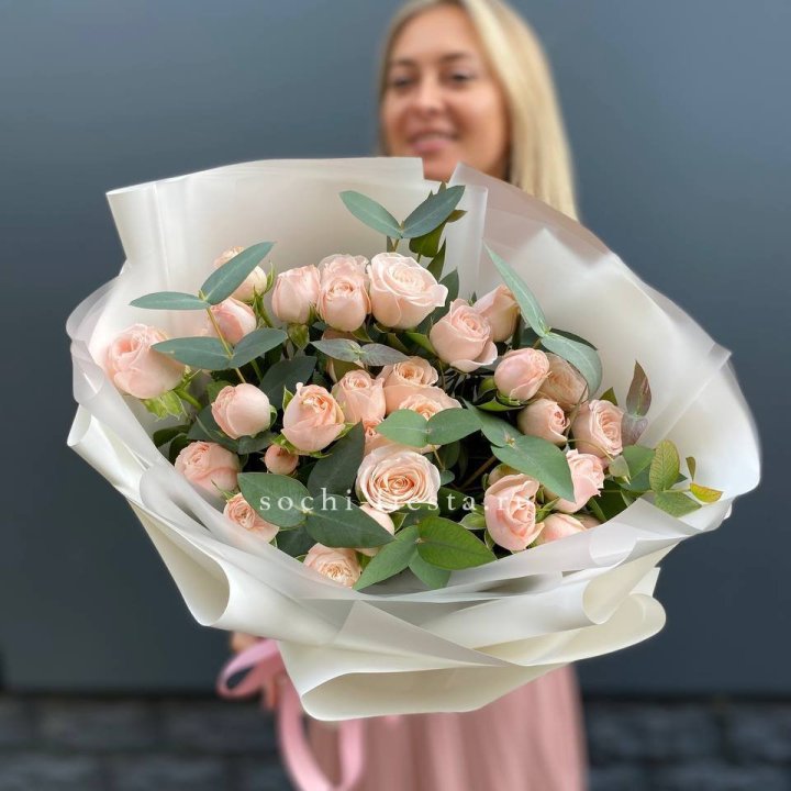 Букет кустовых роз "Фреш" в Кургане