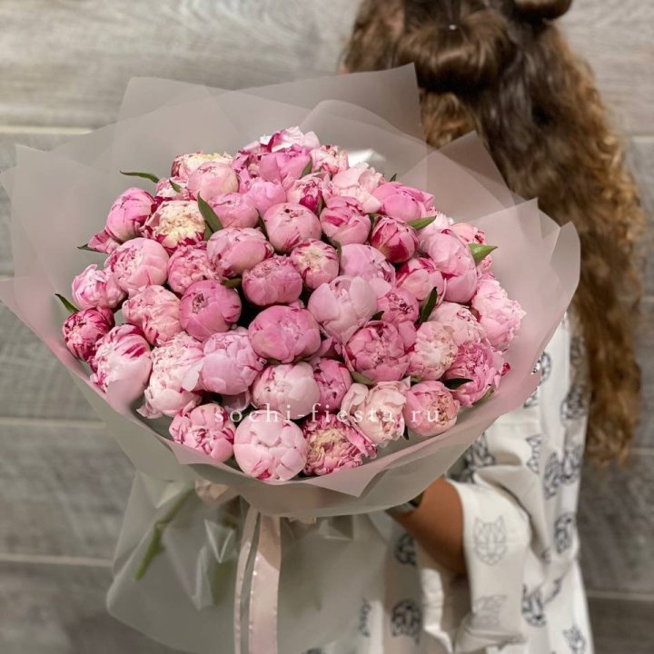 51 розовый пион в Кургане