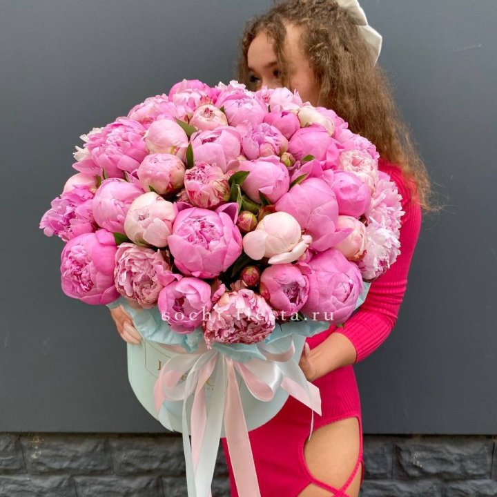 51 пион в цилиндре в Кургане