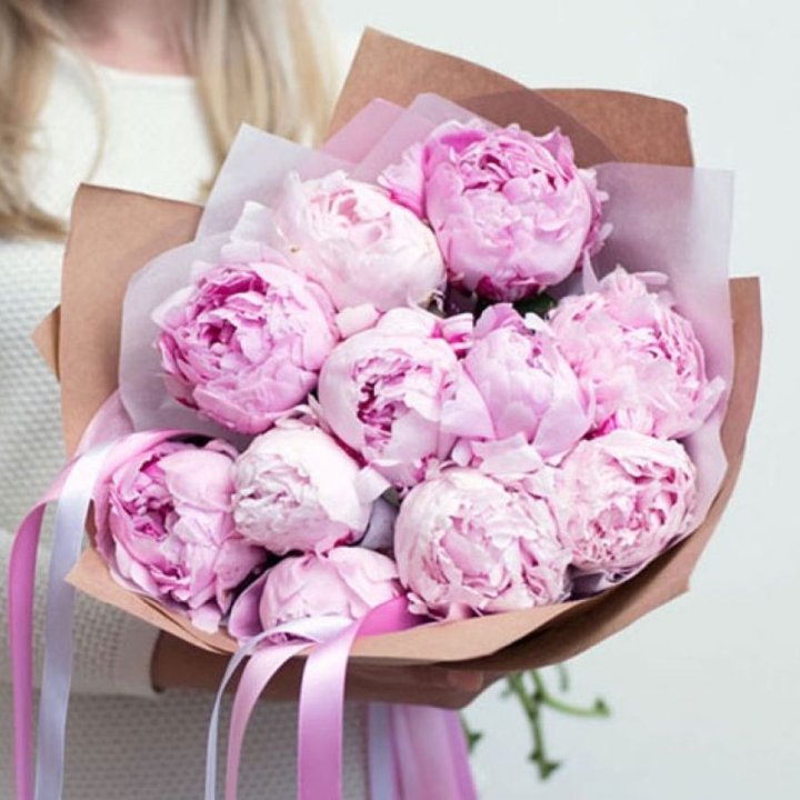 11 нежных пионов в Кургане