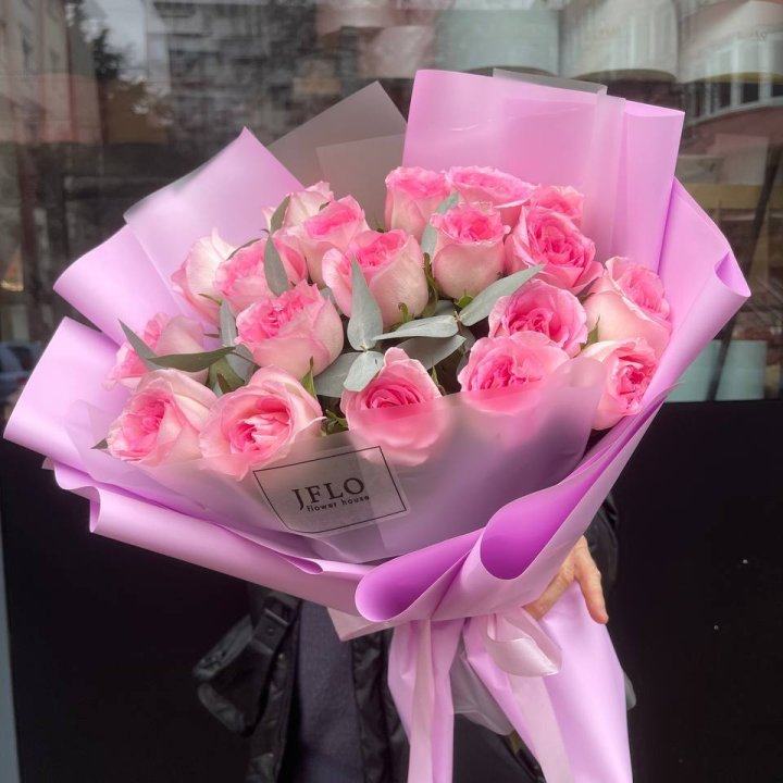  19 розовых роз в Кургане